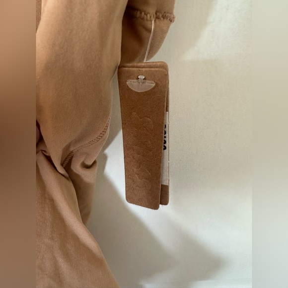 NWT SKIMS FITS EVERYBODY SQUARE NECK BODYSUIT - Picture 4 of 7